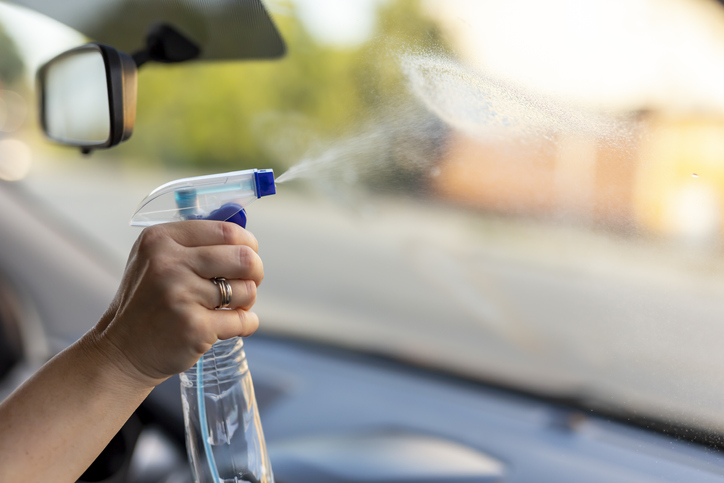 How to Clean the Interior of Your Windshield