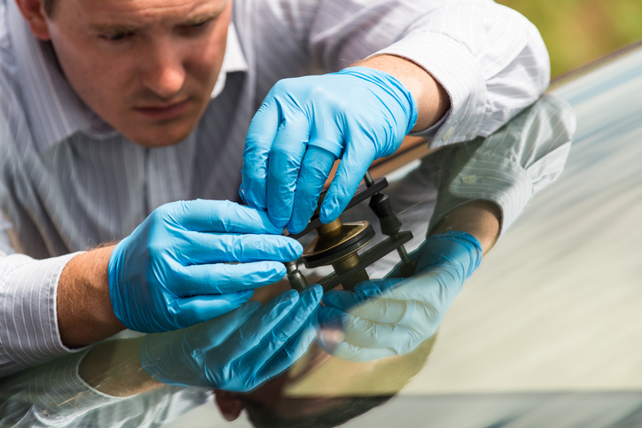 What to Look for in a Windshield Repair Company